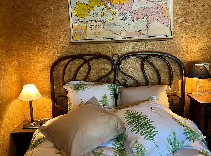 Maison D'hôtes Le Charme Du Champs Claire Ebly