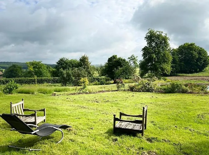 Maison d'hôtes Maison D'hôtes Le Charme Du Champs Claire *