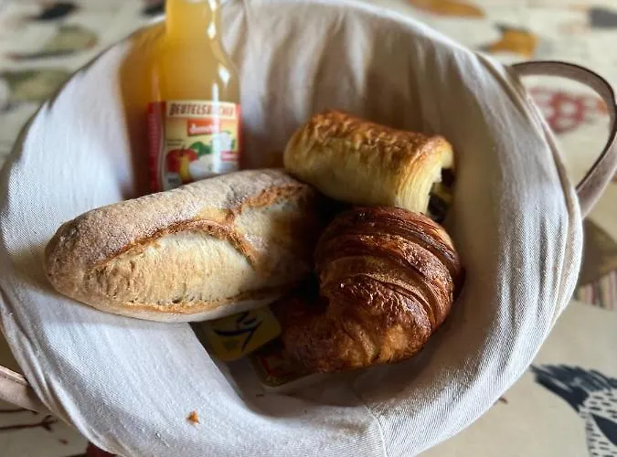 Maison D'hôtes Le Charme Du Champs Claire